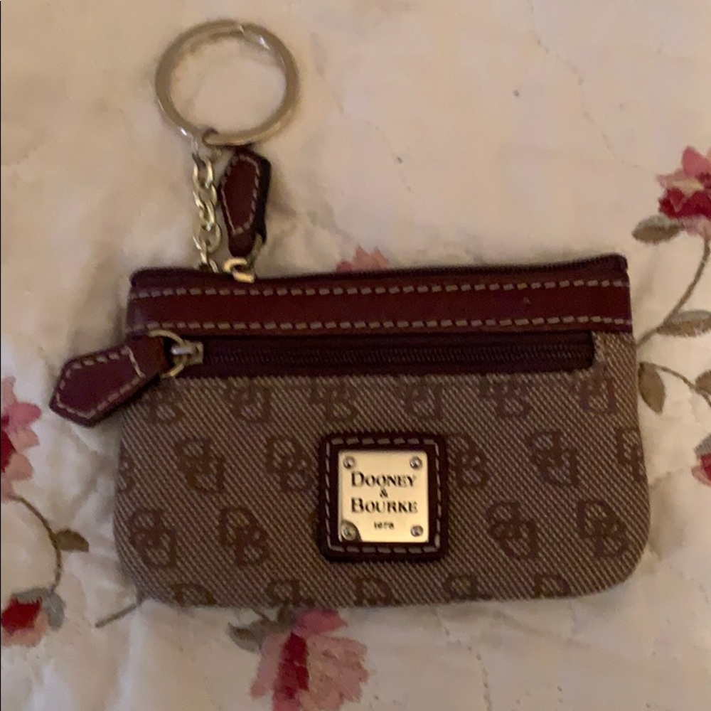 D&B key holder